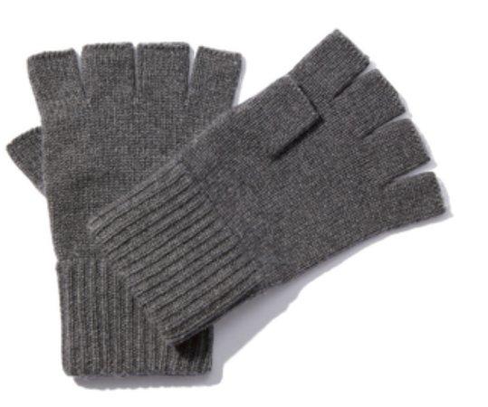 gray fingerless gloves
