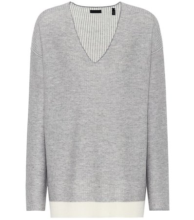 Wool V-neckline sweater