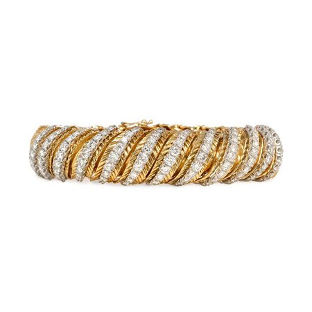 Ribbed gold and diamond bracelet