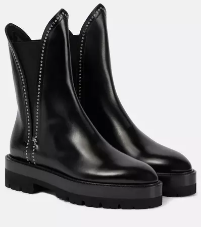 Studded Leather Chelsea Boots in Black - Alaia | Mytheresa