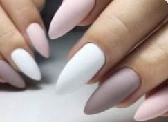 pinks nails