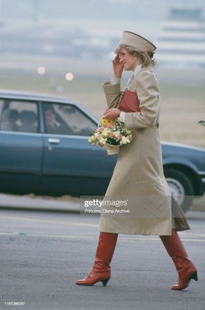 Diana, Princess of Wales wearing a beige Caroline Charles coat during... News Photo - Getty Images