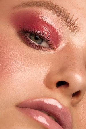 glossy pink eye makeup