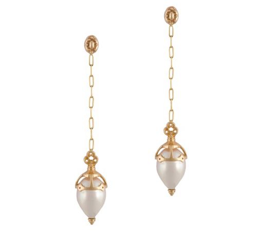 pearl dangly gold medieval earrings