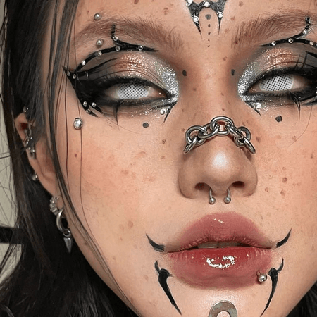 grunge/graphic makeup