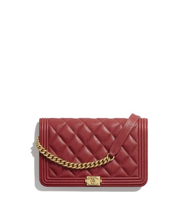 BOY CHANEL Wallet On Chain, grained calfskin & gold-tone metal, red - CHANEL