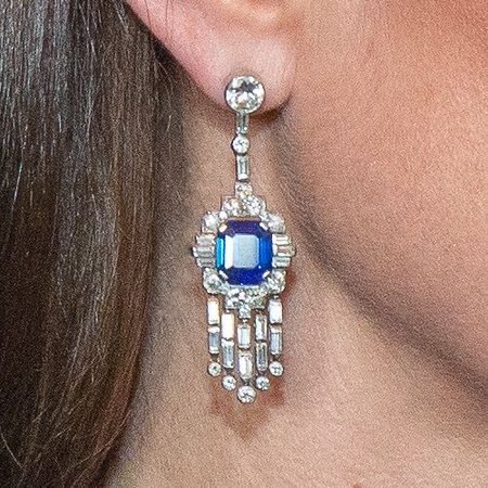 Queen Elizabeth jewelry