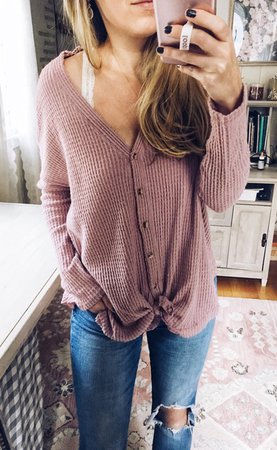 suitmh-l-610x610-shirt-sweater-pale+pink+sweater-cardigan-button-slouchy+sweater-rose-cute-comfy-tie-button+shirt-pink.jpg (375×610)