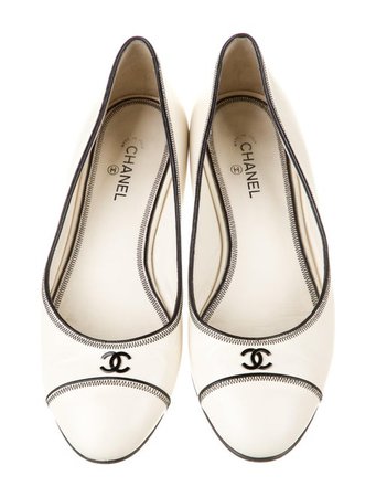 Chanel Leather Leather Trim Embellishment Flats - Shoes - CHA519133 | The RealReal