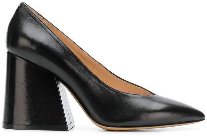 flare heel pointed pumps