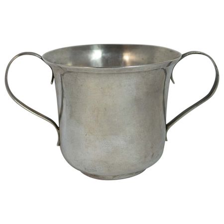 1768 Georgian Plain Original English Silver Two Handled Porringer Cup For Sale at 1stDibs