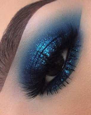 blue glitter eye makeup