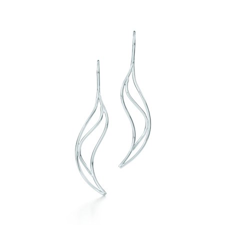 Elsa Peretti® Wave earrings in sterling silver, small. | Tiffany & Co.