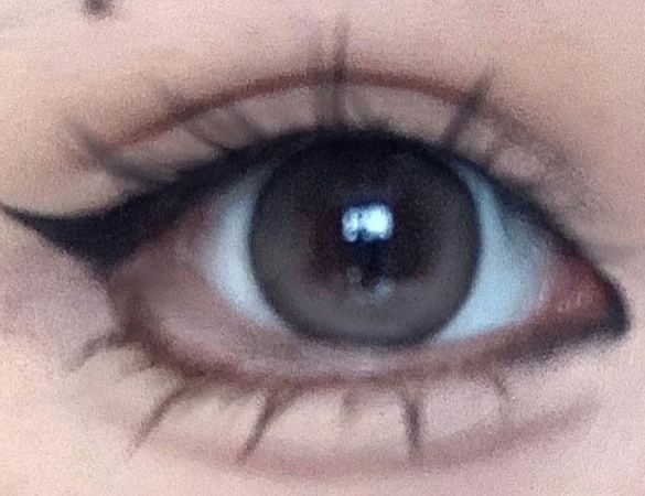 droopy kawaii eye makeup