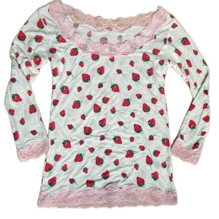 japanese brand peach john strawberry loungewear/innerwear top