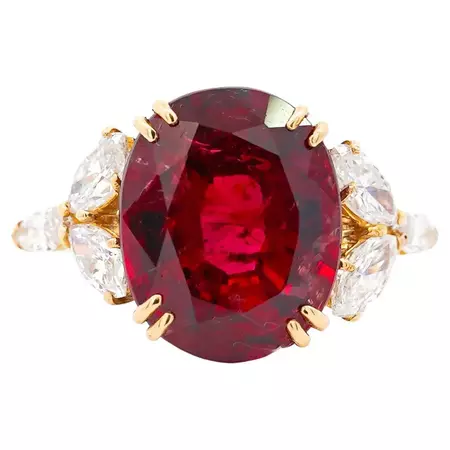 Van Cleef and Arpels No Heat Oval-Cut Ruby 18k Yellow Gold GRS Certified Ring For Sale at 1stDibs | 18 carat ruby ring, oval ruby ring, vancleef rings
