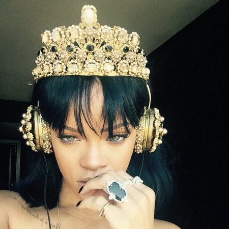 Rihanna wears $9,000 Dolce headphones, causing them to sell out in 24 hours