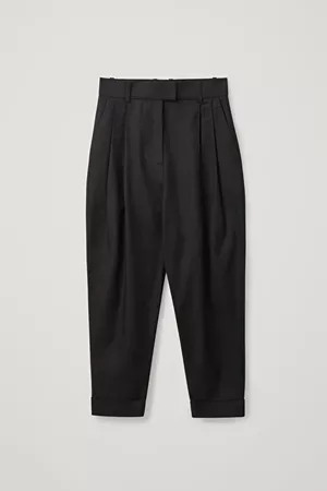 HIGH WAISTED PLEATED TROUSERS - Black - Trousers - COS GB