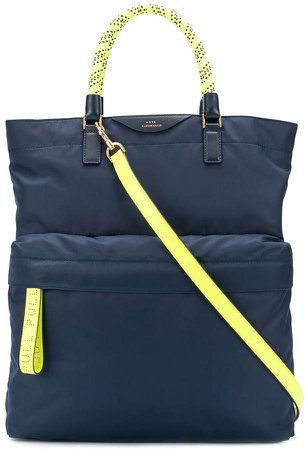 nylon tote with bungee handles