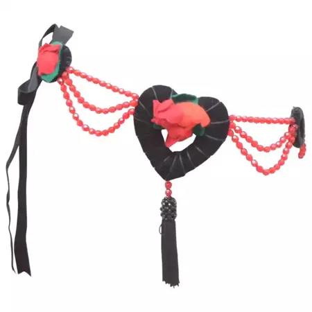 Moschino Heart and Rose Tassel Belt Necklace For Sale at 1stDibs