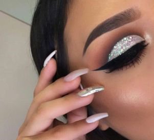 40 Silver Eye Makeup Looks You Need to Try 12 – Style Female