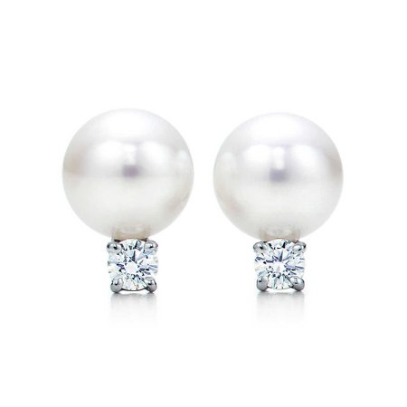 Tiffany Signature® Pearls earrings in 18k white gold with pearls and diamonds. | Tiffany & Co.
