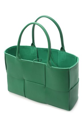 Женская зеленая сумка arco tote BOTTEGA VENETA — купить за 170500 руб. в интернет-магазине ЦУМ, арт. 609175/VMAY5