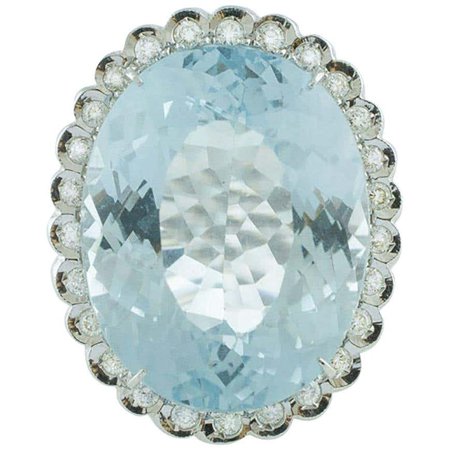 7.70 Gr Light-Blue Topaz Aquamarine color White Diamonds White Gold Ring For Sale at 1stDibs | blue topaz vs aquamarine, light aquamarine color