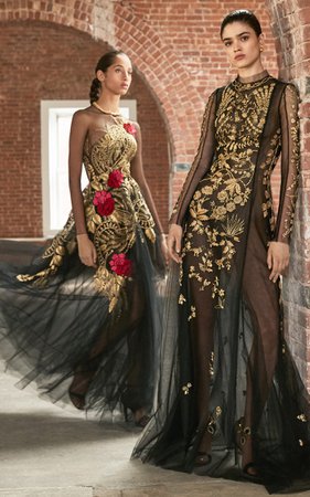 Lace Full Sleeve Embroidered Gown by Oscar de la Renta | Moda Operandi