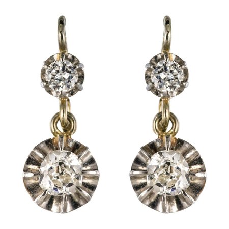 1930s Art Deco Diamonds 18 Karat White Gold Lever- Back Earrings For Sale at 1stDibs