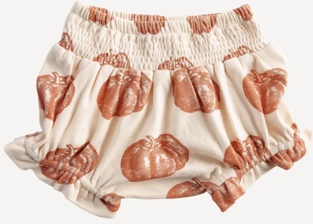 KQ pumpkin shorts