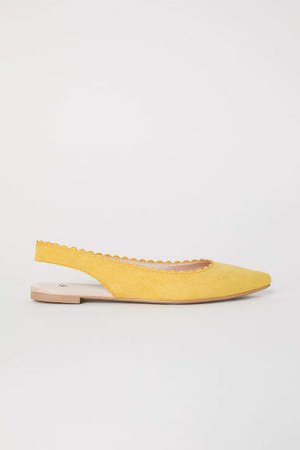 Scallop-edged Ballet Flats - Yellow