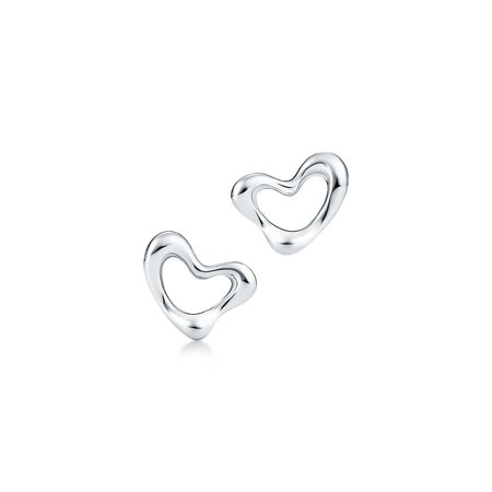 Elsa Peretti® Open Heart ear clips in sterling silver. | Tiffany & Co.