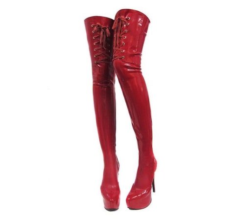 red látex boots