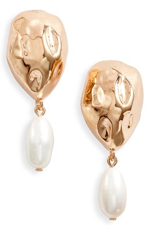 Nordstrom Nodstrom Hammered Huggie & Cultured Freshwater Pearl Drop Earrings | Nordstrom