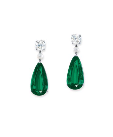 2019_HGK_17476_2064_000(superb_emerald_diamond_and_pearl_earrings).jpg (3200×3898)