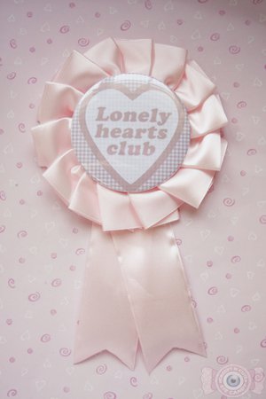 Lonely hearts club ribbon