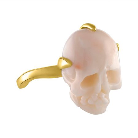 Handmade 18 Karat Yellow Gold and Hand-Carved Coral Skull Ring For Sale at 1stdibs