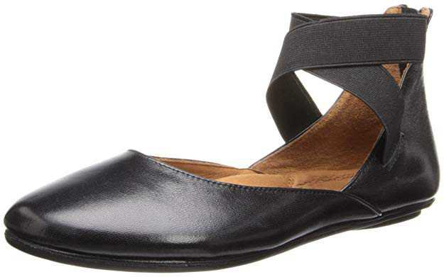 Amazon.com | Gentle Souls by Kenneth Cole Women's Bay Unique Flat, Black Leather, 8.5 M US | Slippers