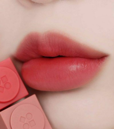 Korean lips