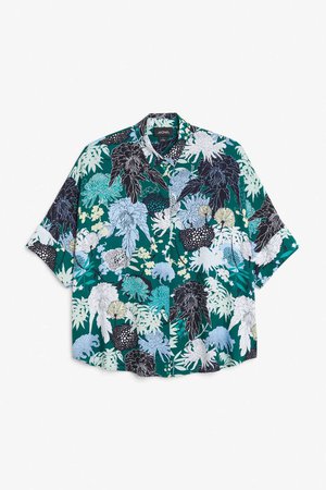 Boxy button-up blouse - Retro floral print - Tops - Monki SE