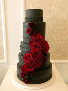 black red wedding cake