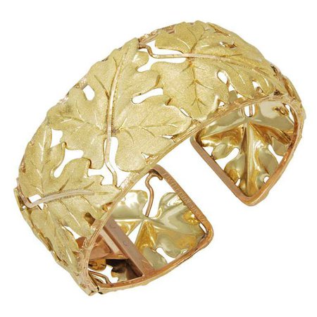 Mario Buccellati Leaf pattern Gold Cuff Bracelet For Sale at 1stdibs