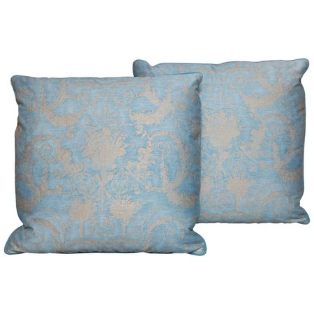 Pair of Fortuny Fabric Cushions in the Festoni Pattern For Sale at 1stdibs