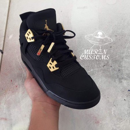 gs7l04-l-610x610-shoes-jordans-black+gold-black+jordans-high+sneakers-black.jpg (610×610)