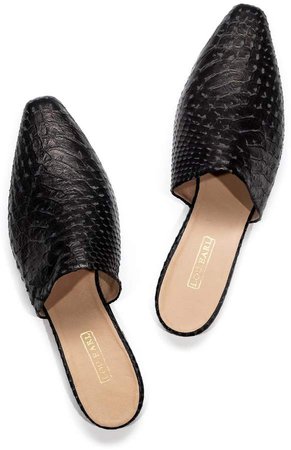 Lou.Earl Aix In Midnight Snake-Embossed Flat Mules
