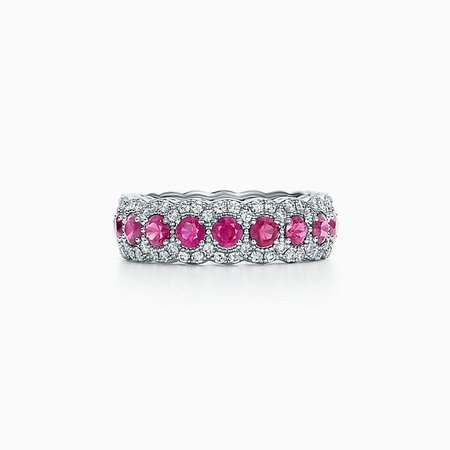 Tiffany & Co. Schlumberger® Sixteen Stone ring with diamonds and rubies. | Tiffany & Co.