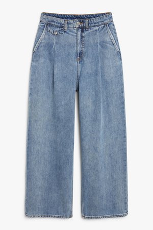 Front pleat jeans - Retro denim - Trousers & shorts - Monki WW