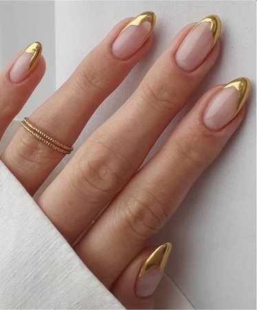 Gold tip nails