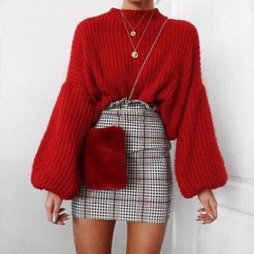 red chic outfit